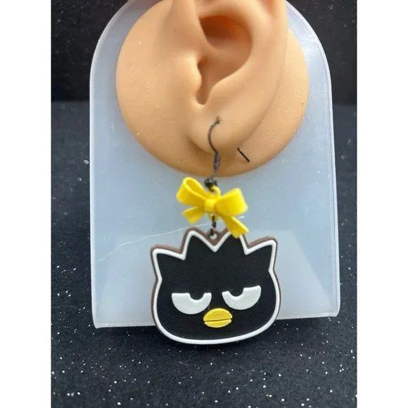 Badtz-Maru Earrings with Yellow Bows - Picture 2 of 3